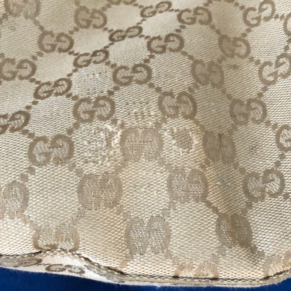 Gucci Shoulder Bag Great Condition View 5